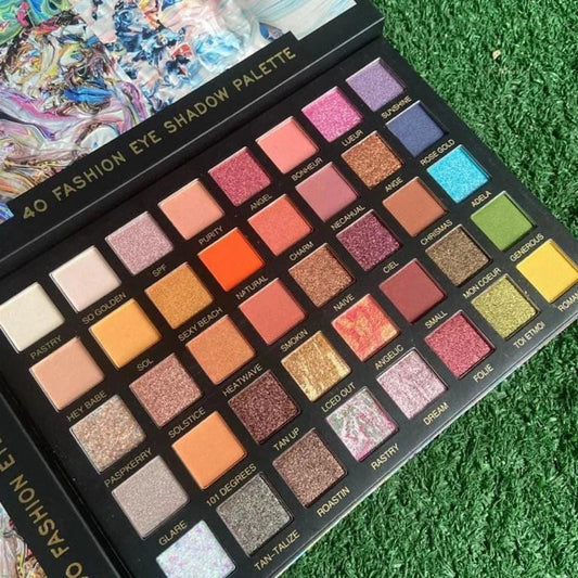 40 Color Miss Touch Eyeshadow Palette